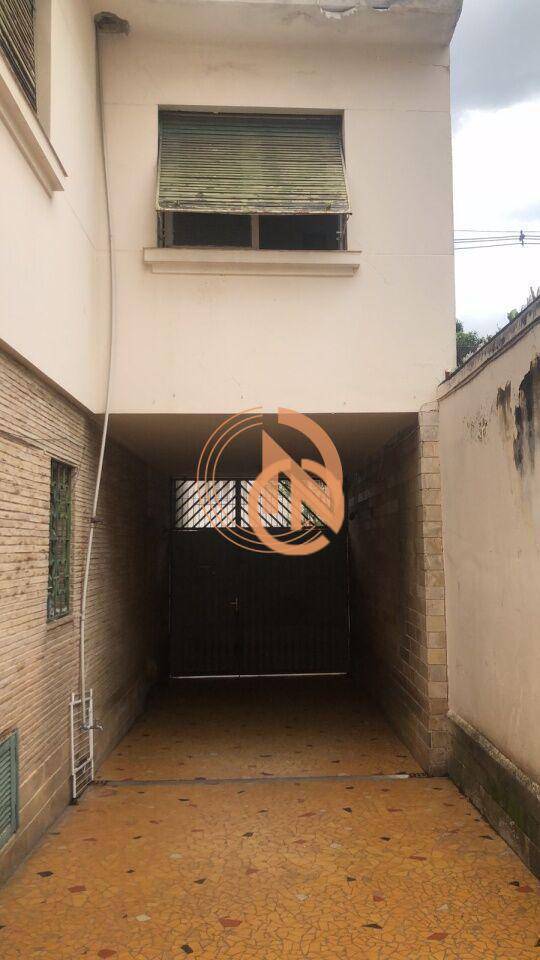 Sobrado à venda e aluguel com 4 quartos, 180m² - Foto 7