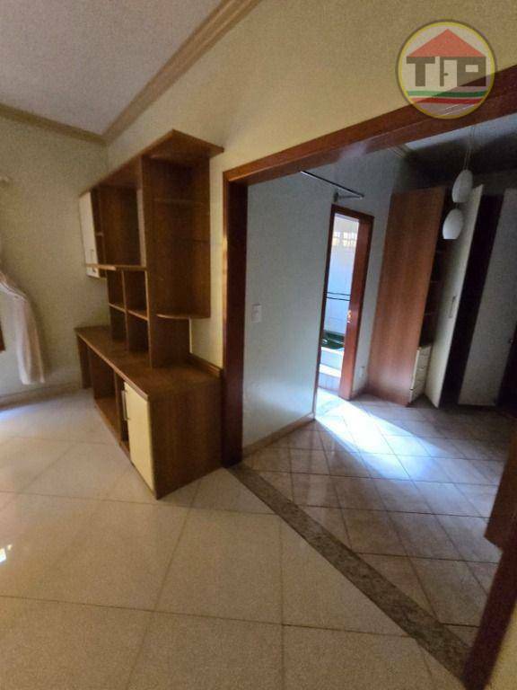 Casa para alugar com 3 quartos, 250m² - Foto 11