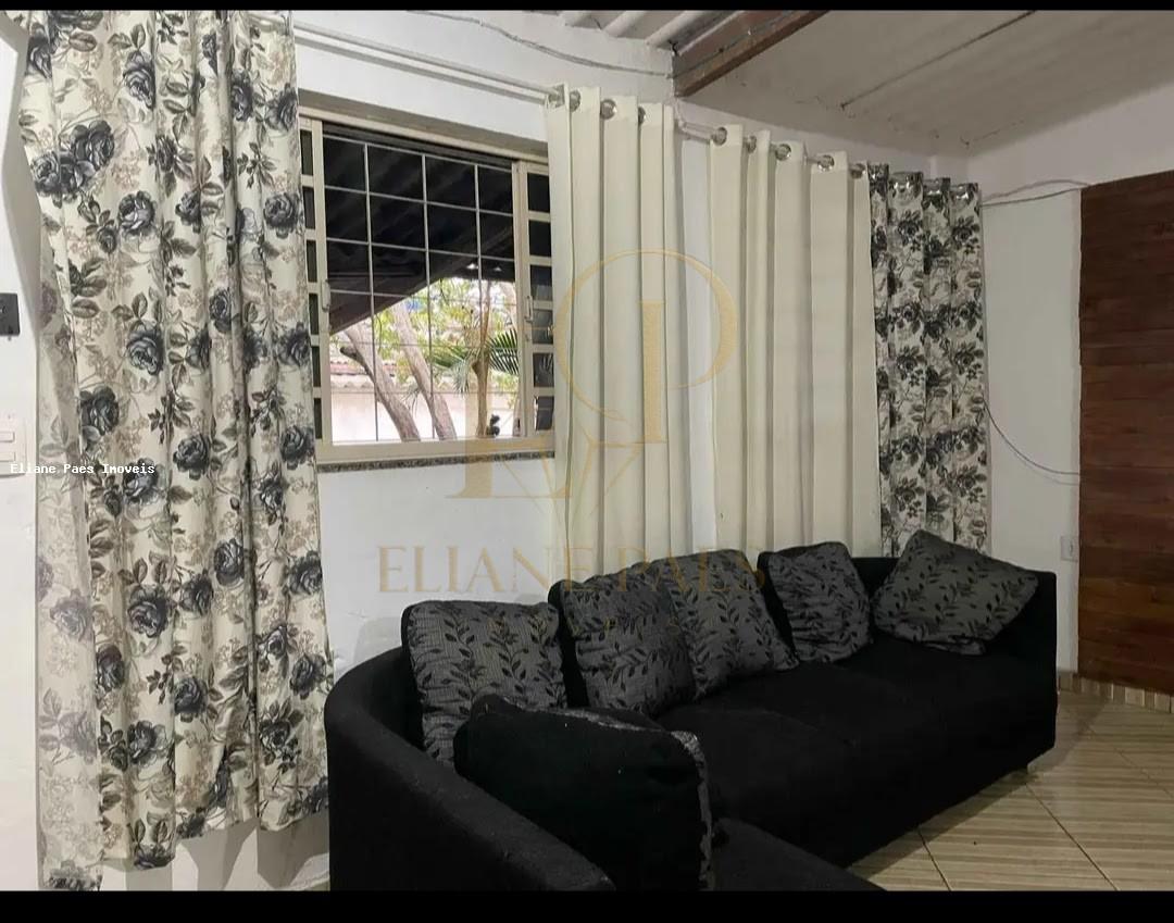 Casa à venda com 3 quartos, 200m² - Foto 3