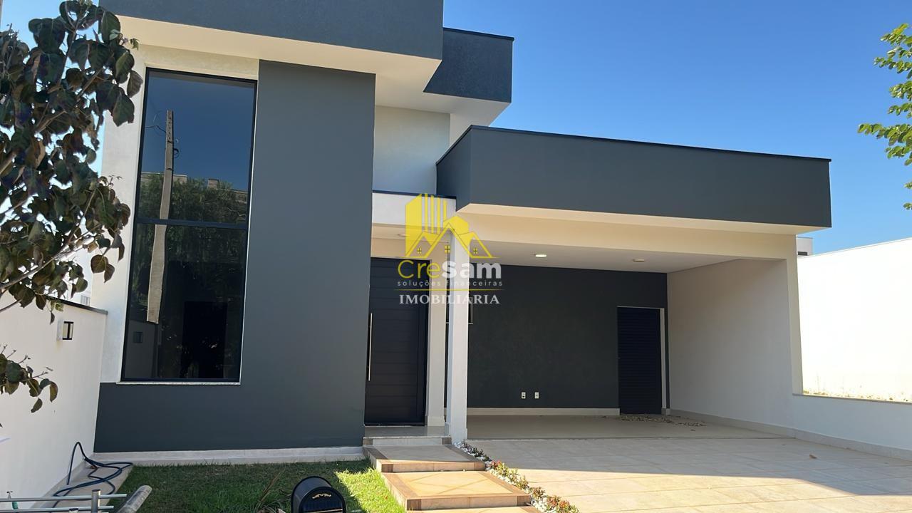 Casa à venda com 3 quartos, 250m² - Foto 1
