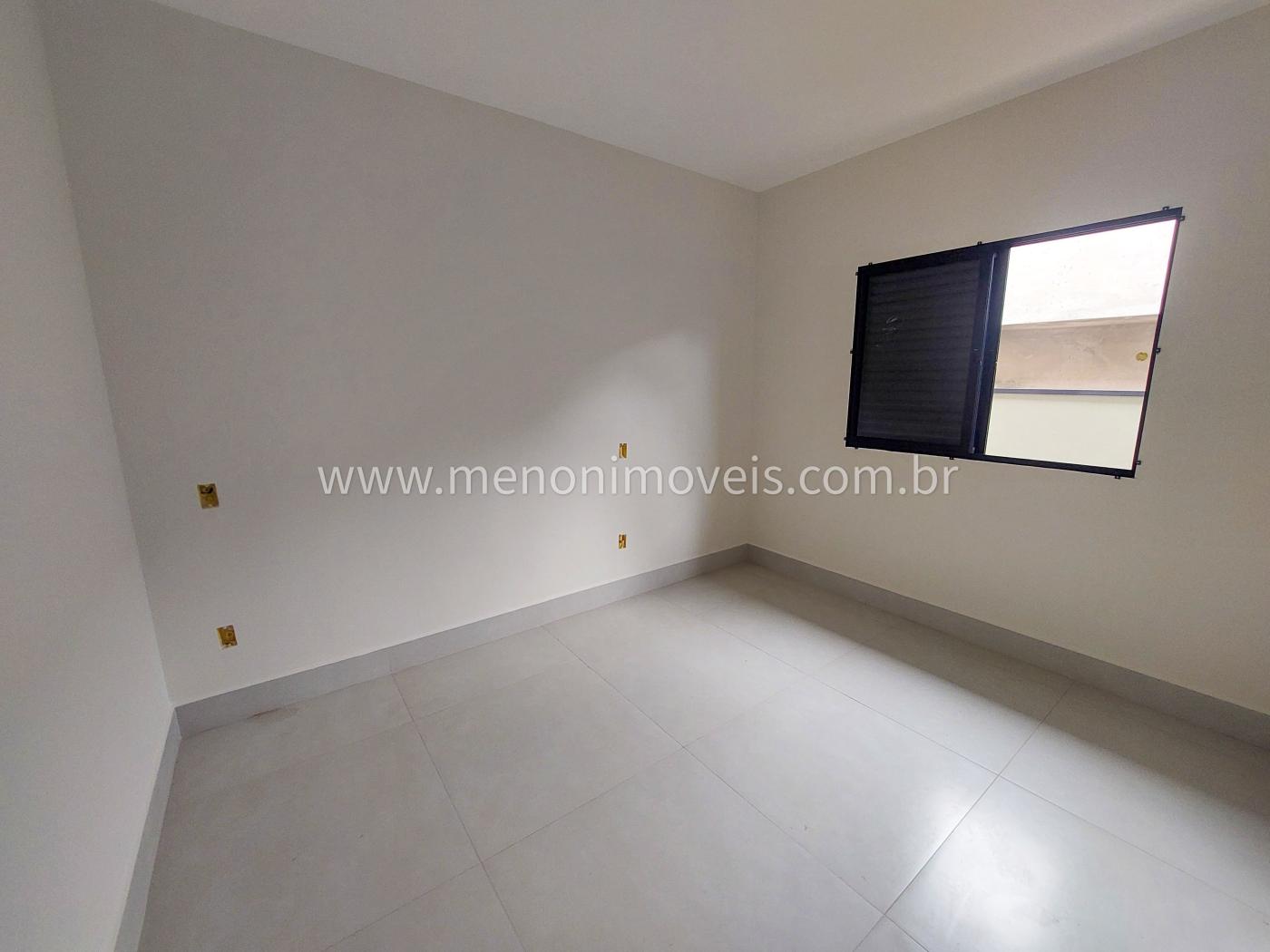 Casa à venda com 2 quartos, 125m² - Foto 3