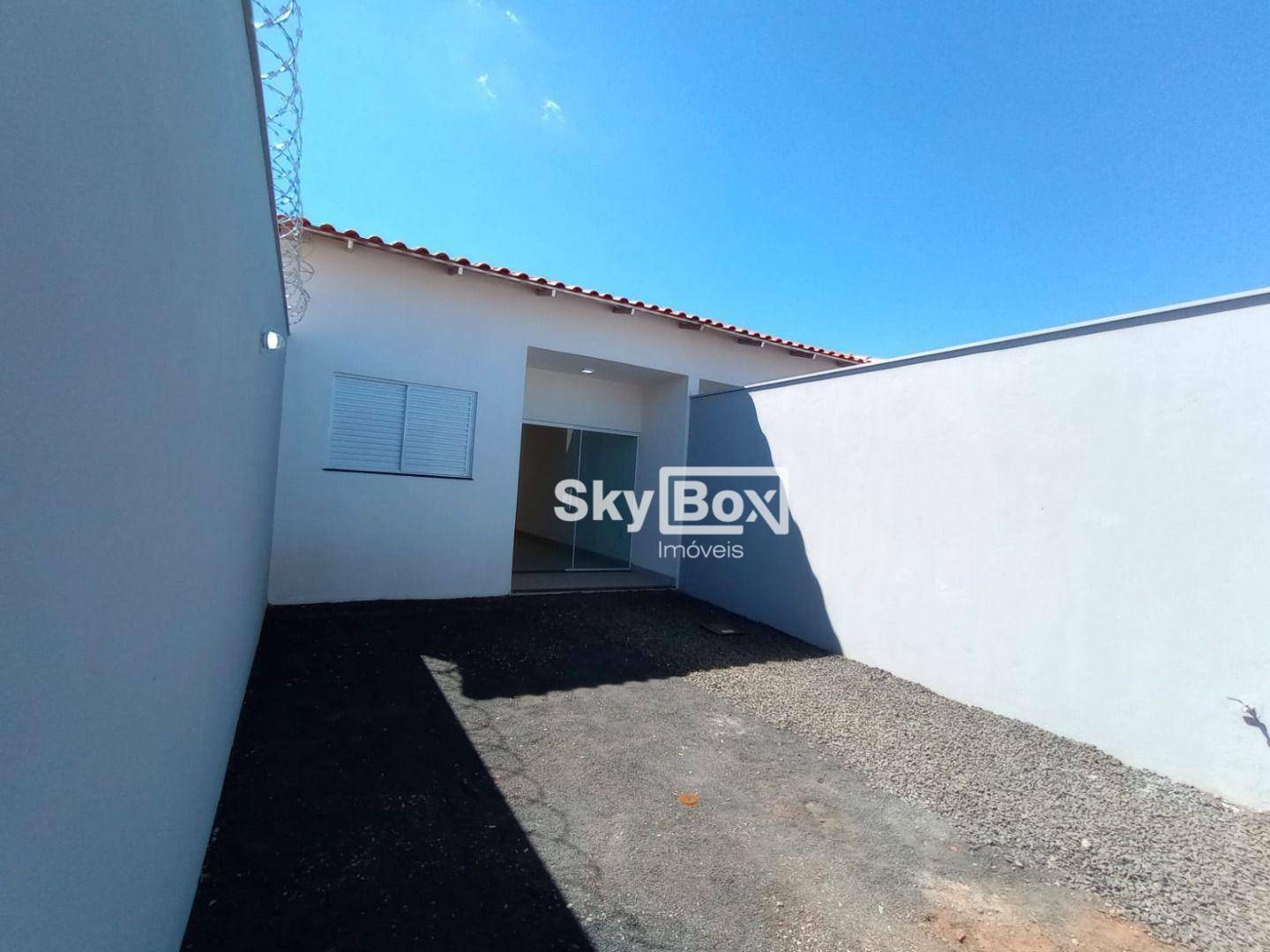 Casa à venda com 2 quartos, 67m² - Foto 2