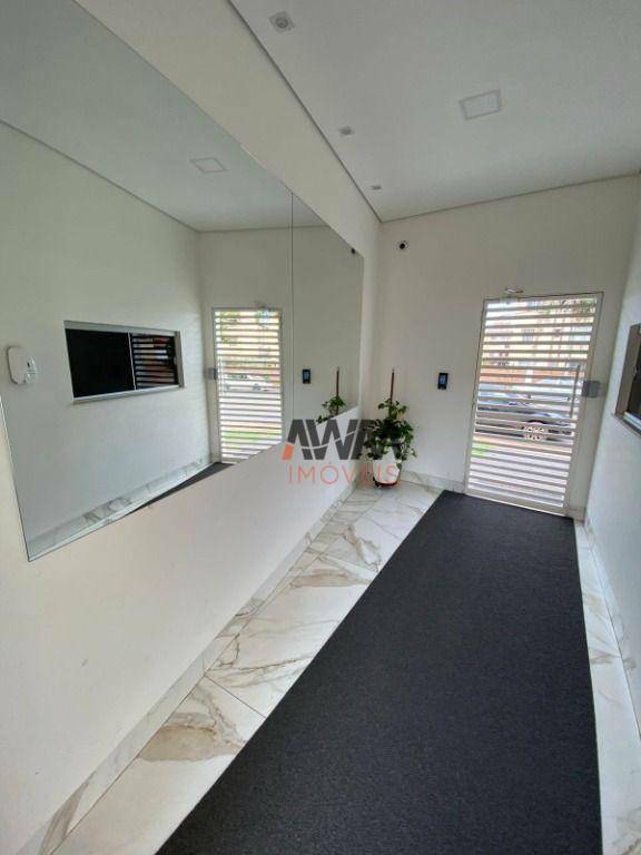 Apartamento à venda com 3 quartos, 74m² - Foto 2