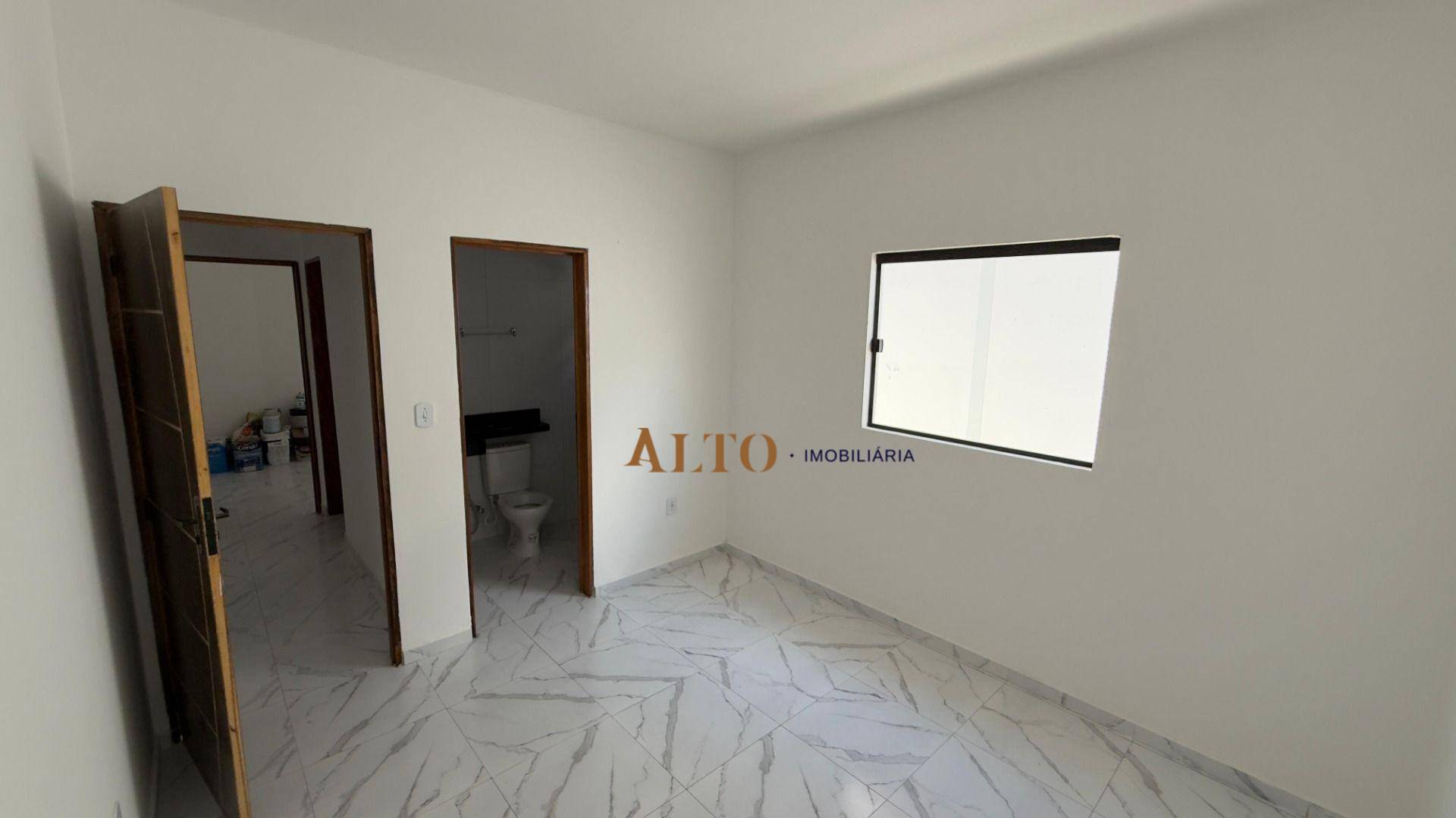 Casa à venda com 3 quartos, 81m² - Foto 3