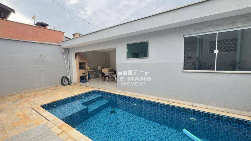 Casa à venda com 3 quartos, 180m² - Foto 20