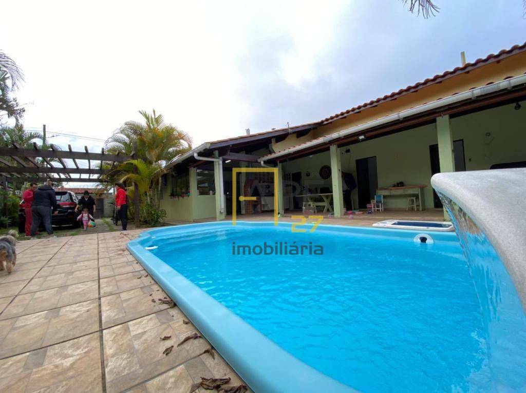 Casa à venda e aluguel com 4 quartos, 200m² - Foto 6