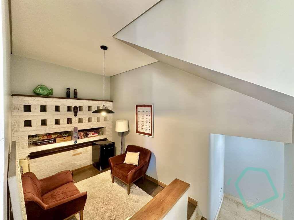 Casa de Condomínio à venda com 3 quartos, 330m² - Foto 35
