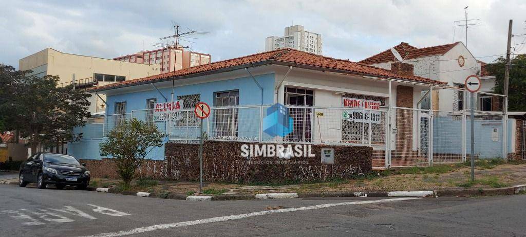Casa à venda e aluguel com 3 quartos, 250m² - Foto 1