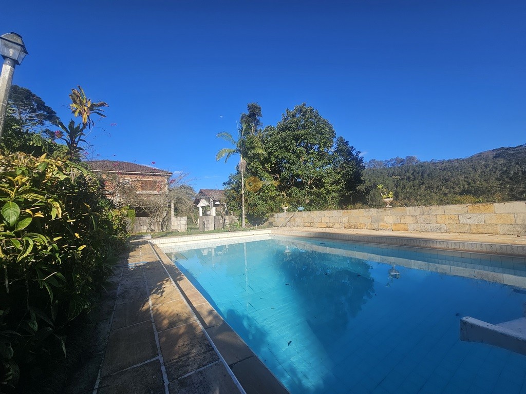Casa de Condomínio à venda com 5 quartos, 386m² - Foto 5