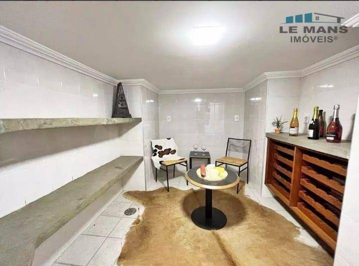 Casa à venda e aluguel com 5 quartos, 358m² - Foto 16