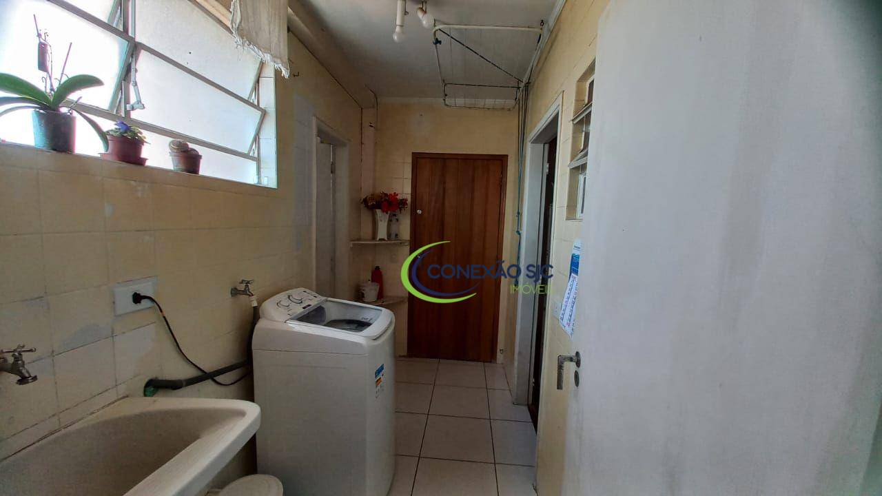 Apartamento à venda com 3 quartos, 142m² - Foto 9