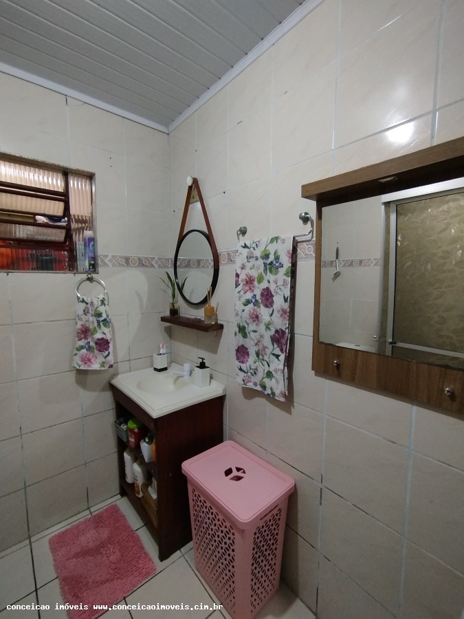 Casa à venda com 3 quartos, 77m² - Foto 15
