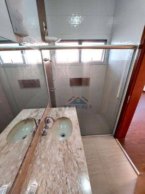 Casa de Condomínio à venda e aluguel com 4 quartos, 563m² - Foto 45