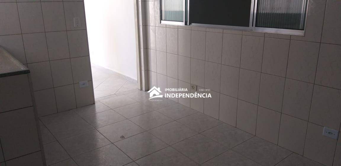 Casa para alugar com 1 quarto, 70m² - Foto 5