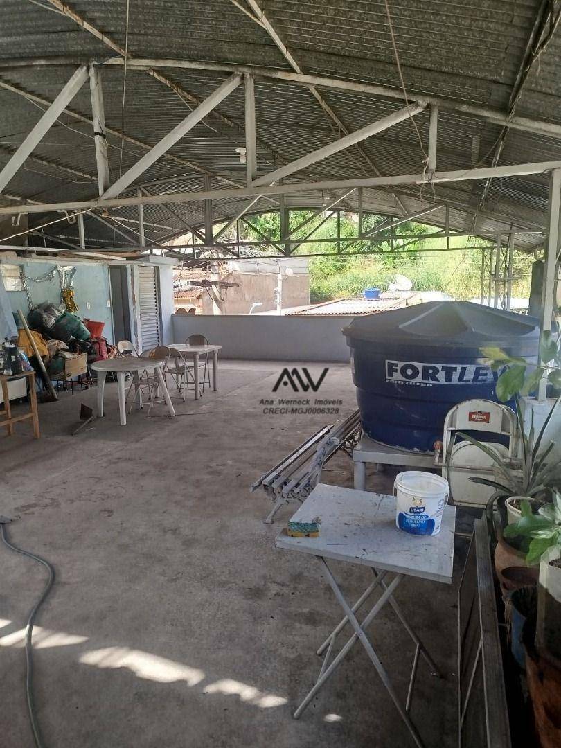 Casa à venda com 5 quartos, 350m² - Foto 16