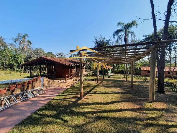 Chácara à venda com 6 quartos, 350m² - Foto 33