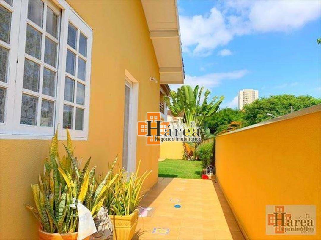 Casa para alugar com 3 quartos, 300m² - Foto 71