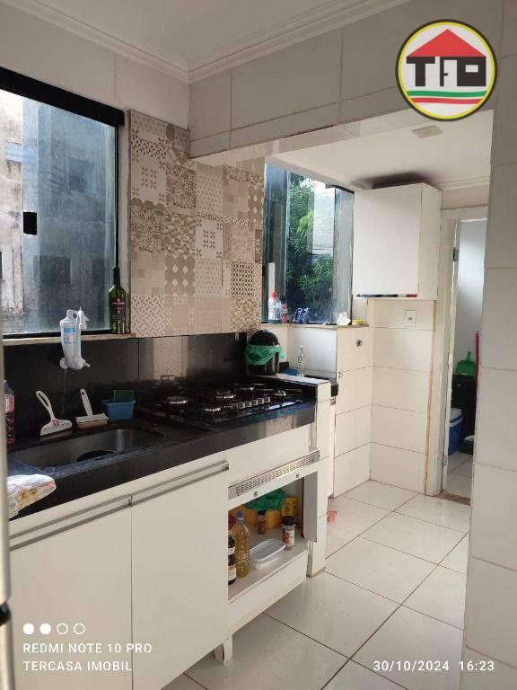Apartamento à venda com 3 quartos, 106m² - Foto 4