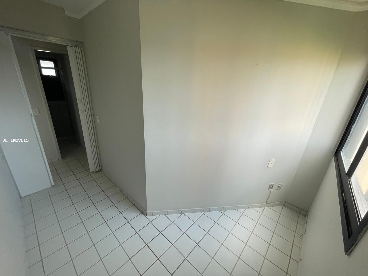 Apartamento à venda com 3 quartos, 84m² - Foto 7
