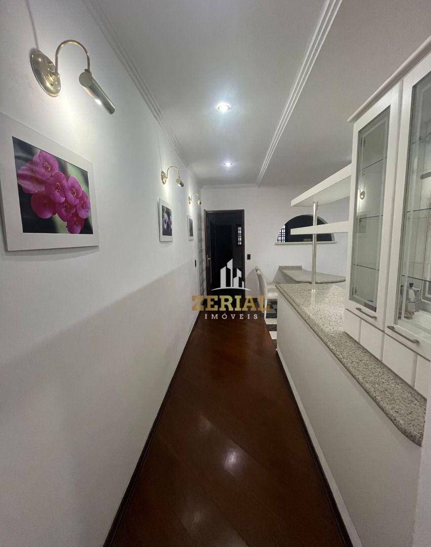 Casa à venda e aluguel com 3 quartos, 216m² - Foto 7