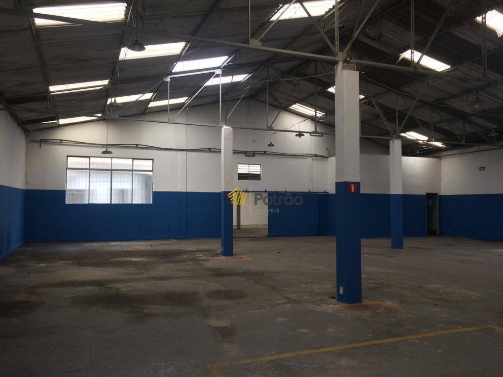 Depósito-Galpão-Armazém à venda e aluguel, 735m² - Foto 9