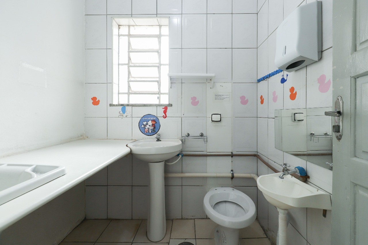 Casa à venda com 11 quartos, 250m² - Foto 15