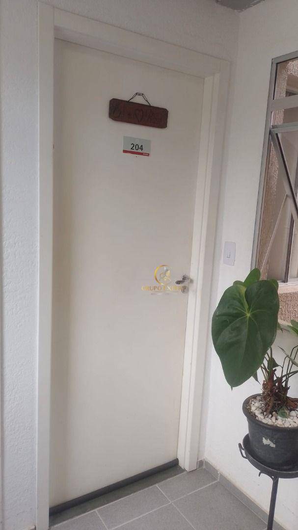 Apartamento à venda com 2 quartos, 43m² - Foto 2