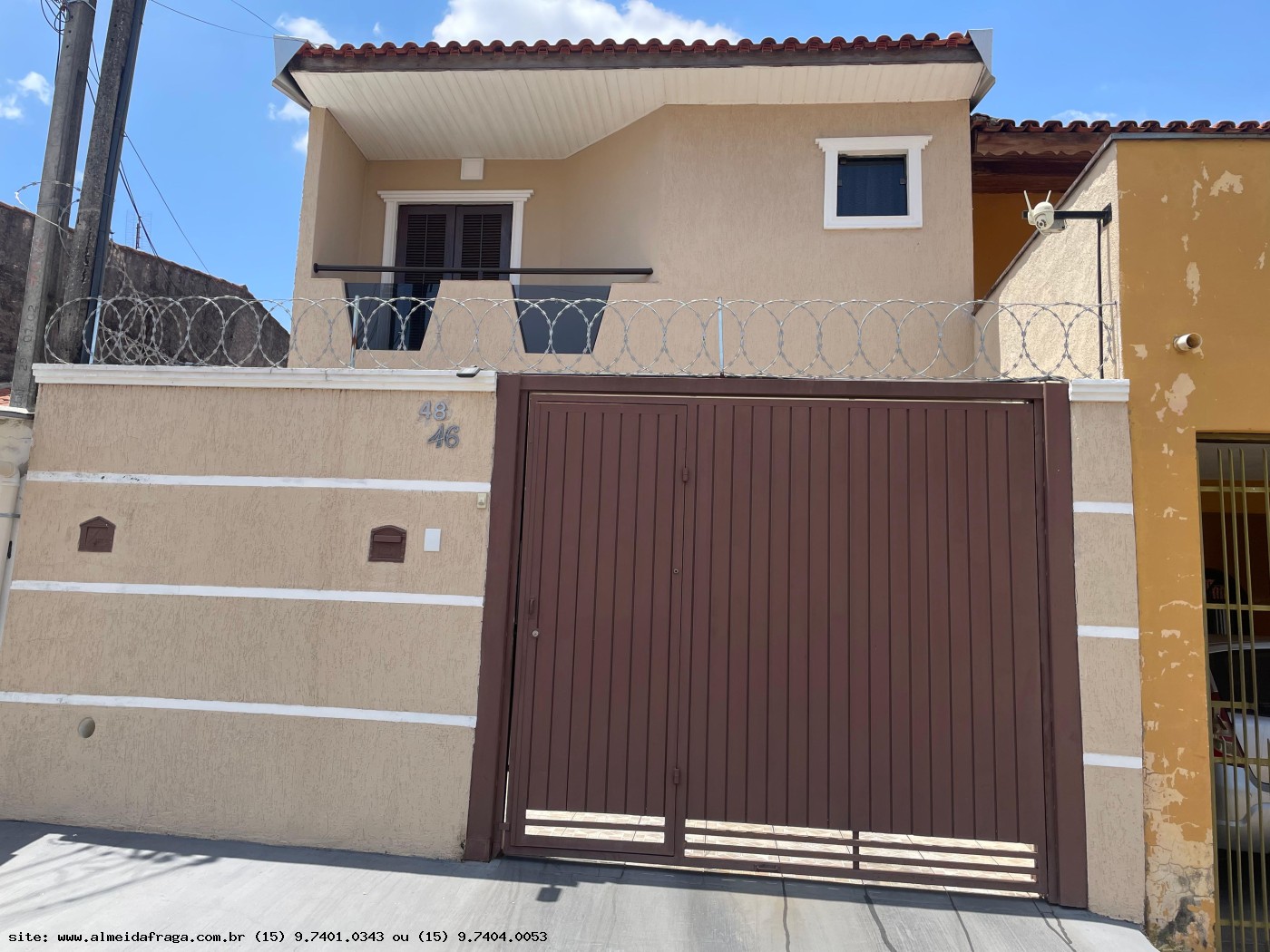 Casa à venda com 3 quartos, 171m² - Foto 1