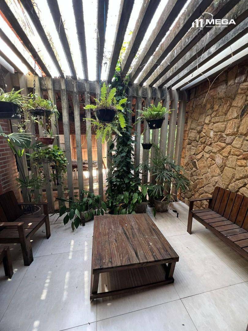 Casa à venda com 3 quartos, 349m² - Foto 15