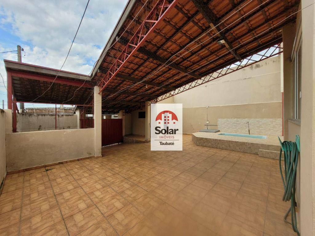 Casa à venda com 6 quartos, 240m² - Foto 24