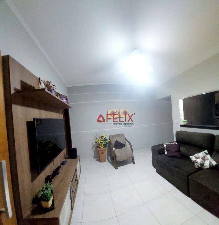 Casa à venda com 2 quartos, 96m² - Foto 2