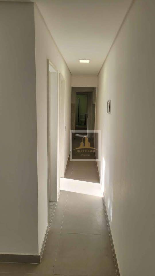 Casa à venda com 2 quartos, 80m² - Foto 5