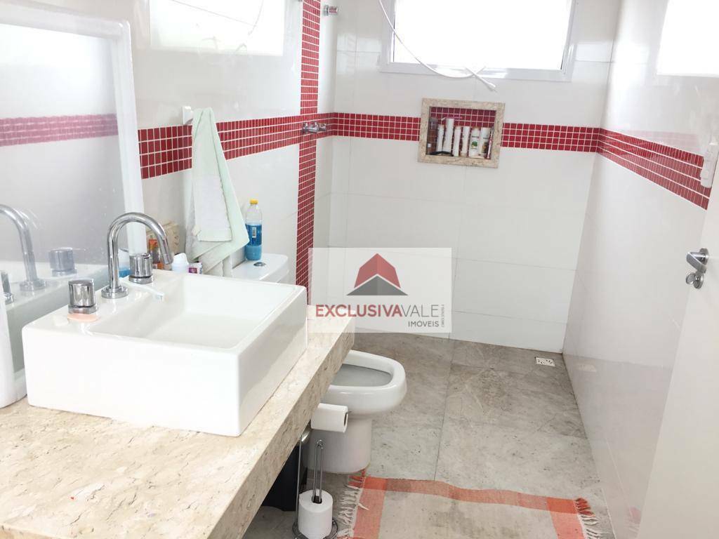 Casa de Condomínio à venda com 3 quartos, 265m² - Foto 18
