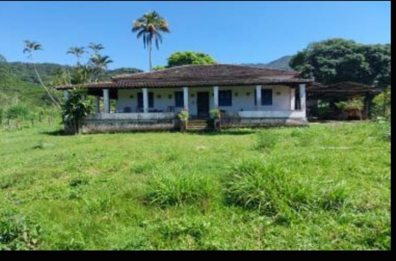 Fazenda à venda com 3 quartos, 260m² - Foto 1