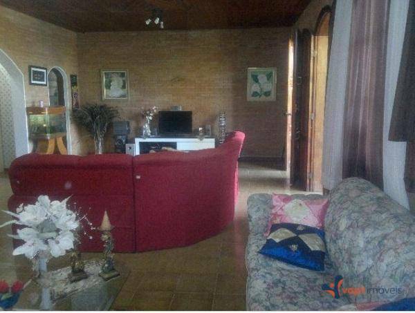 Chácara à venda com 4 quartos, 600m² - Foto 11