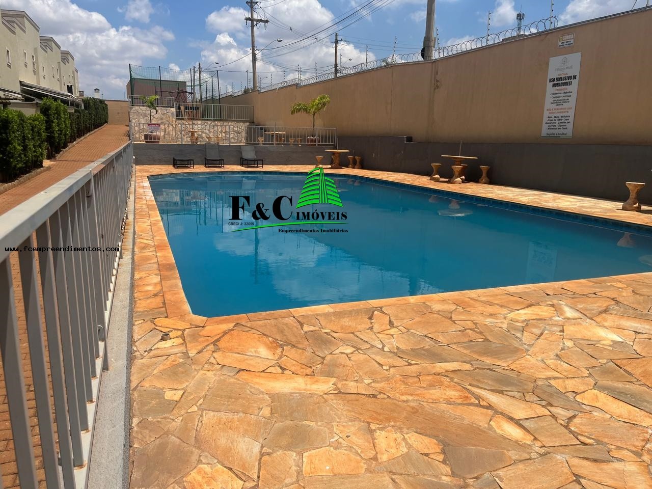 Casa de Condomínio à venda com 2 quartos, 130m² - Foto 2