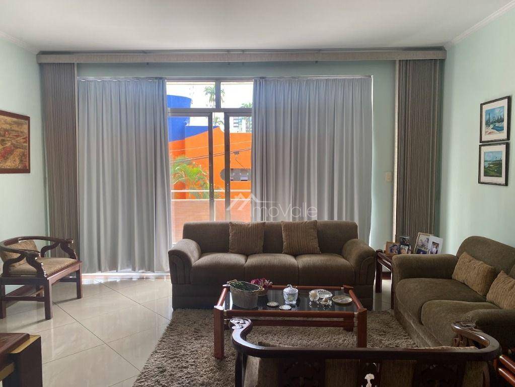 Apartamento à venda com 3 quartos, 158m² - Foto 12