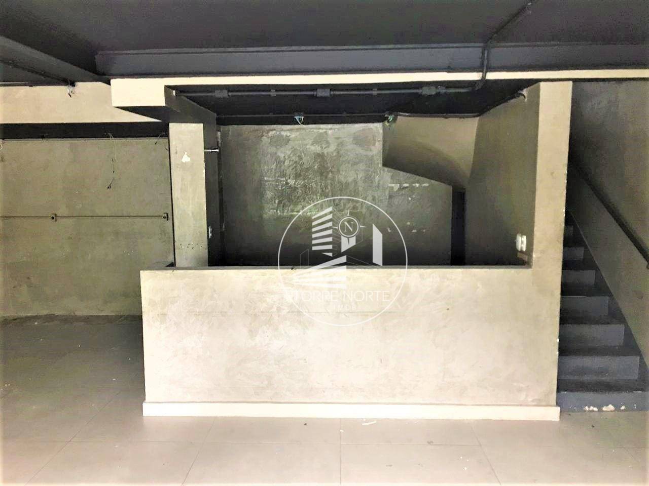 Sobrado para alugar com 5 quartos, 180m² - Foto 27