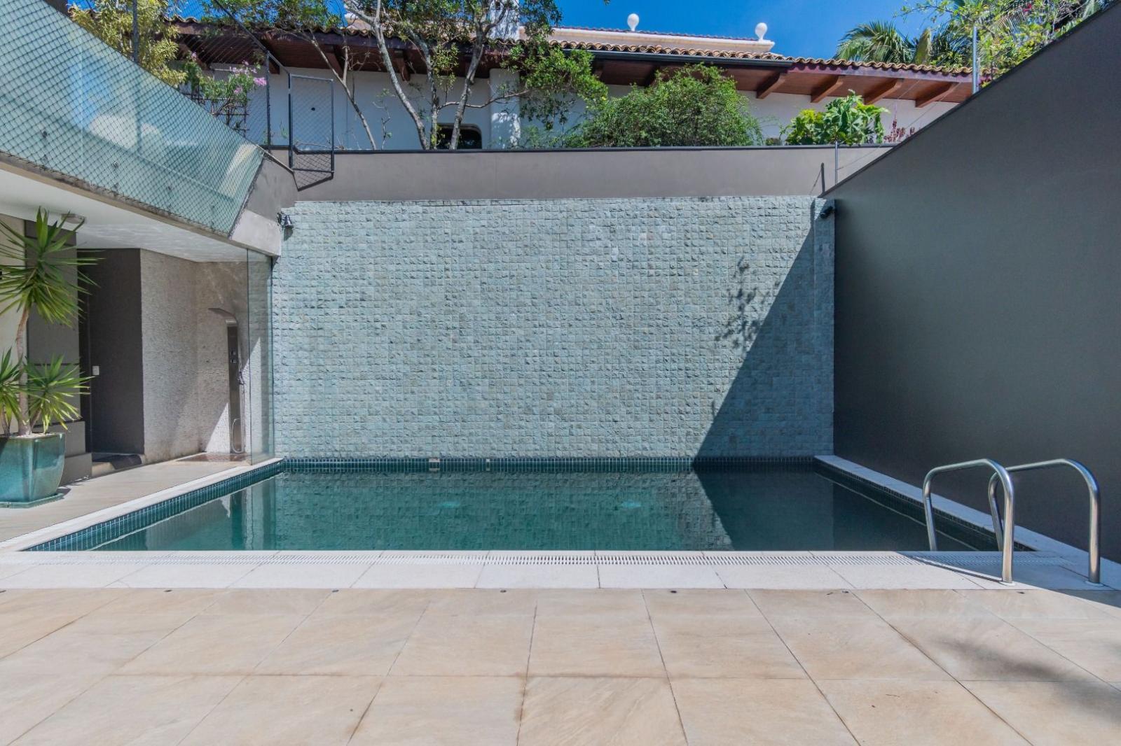 Casa à venda com 5 quartos, 720m² - Foto 7