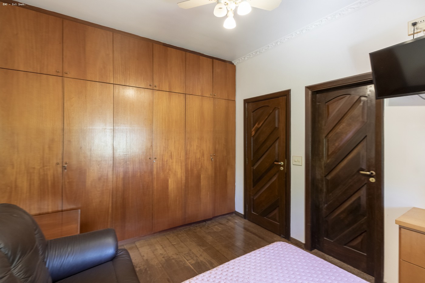 Chácara à venda com 6 quartos, 630m² - Foto 5