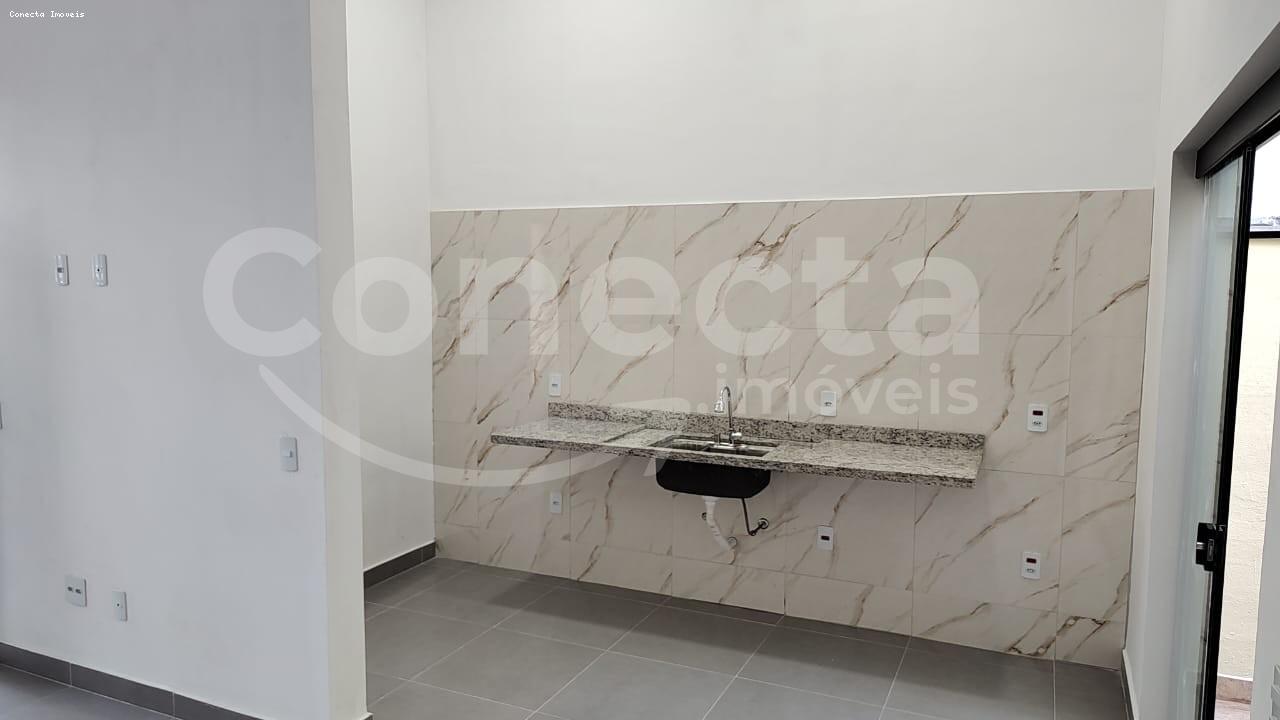 Casa à venda com 2 quartos, 70m² - Foto 10
