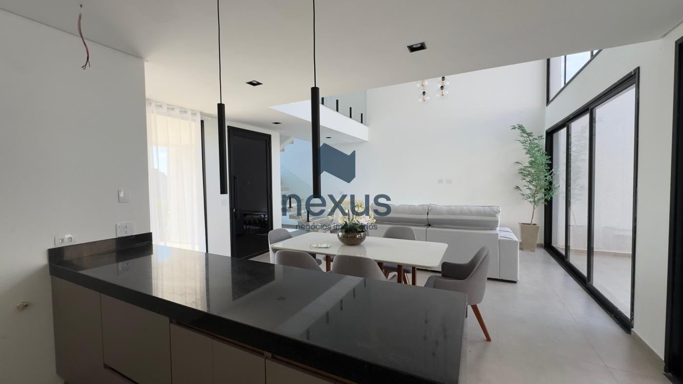 Casa à venda com 3 quartos, 250m² - Foto 5