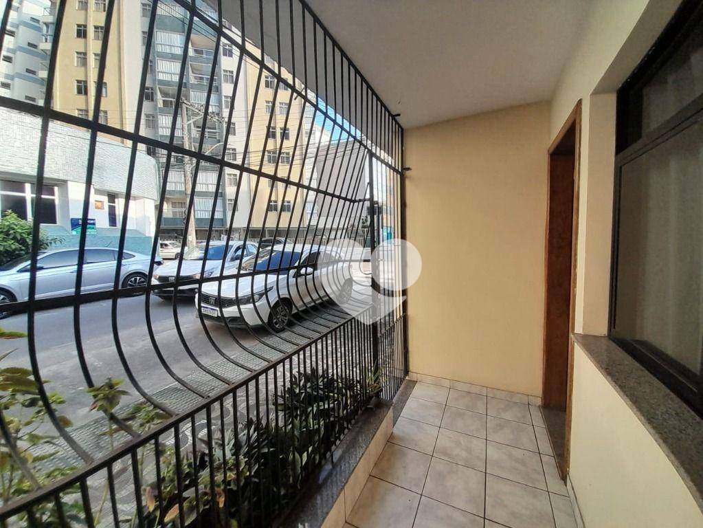 Casa à venda com 1 quarto, 75m² - Foto 2