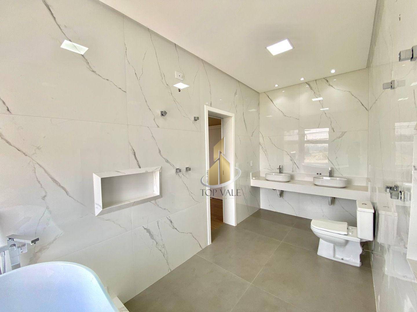 Sobrado à venda com 4 quartos, 381m² - Foto 21