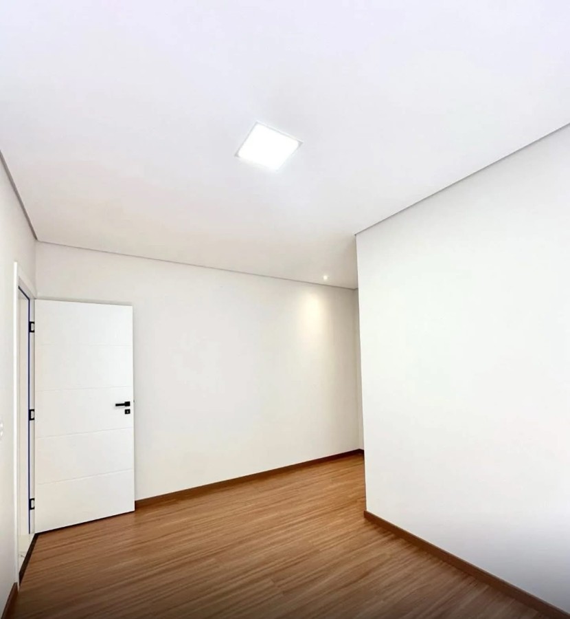 Casa à venda com 3 quartos, 106m² - Foto 13