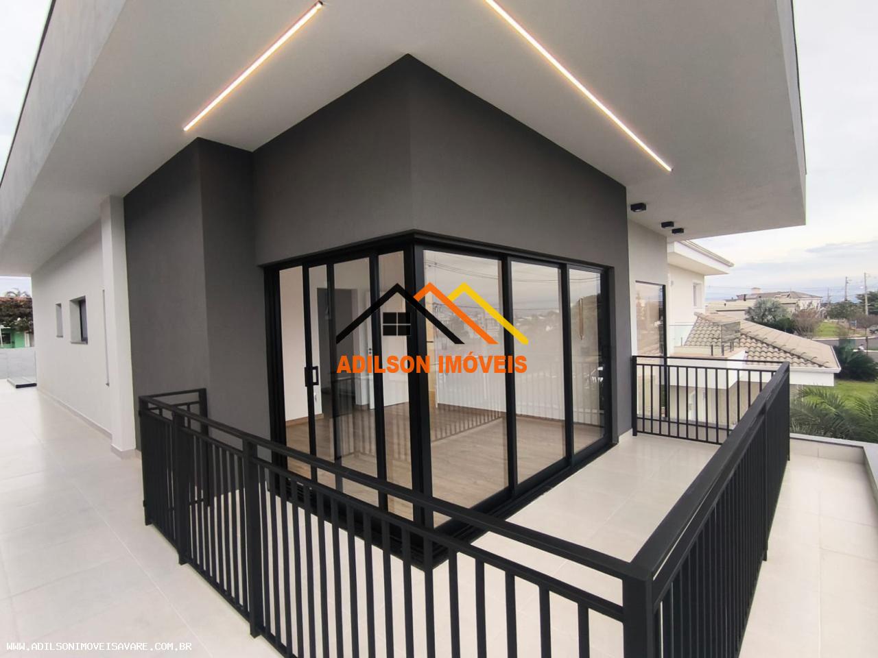 Casa à venda com 4 quartos, 286m² - Foto 30
