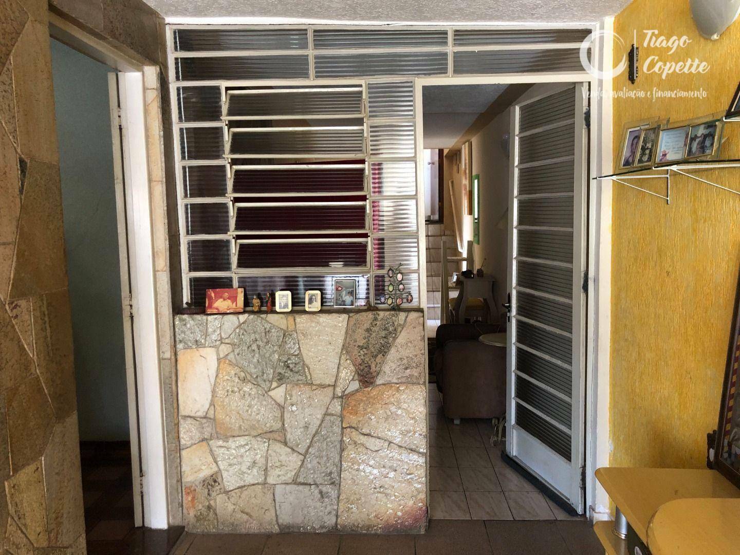 Casa à venda com 4 quartos, 242m² - Foto 6