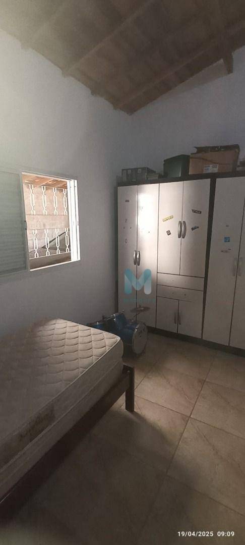 Chácara à venda com 2 quartos, 200m² - Foto 25