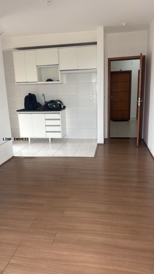 Apartamento para alugar com 2 quartos, 64m² - Foto 15