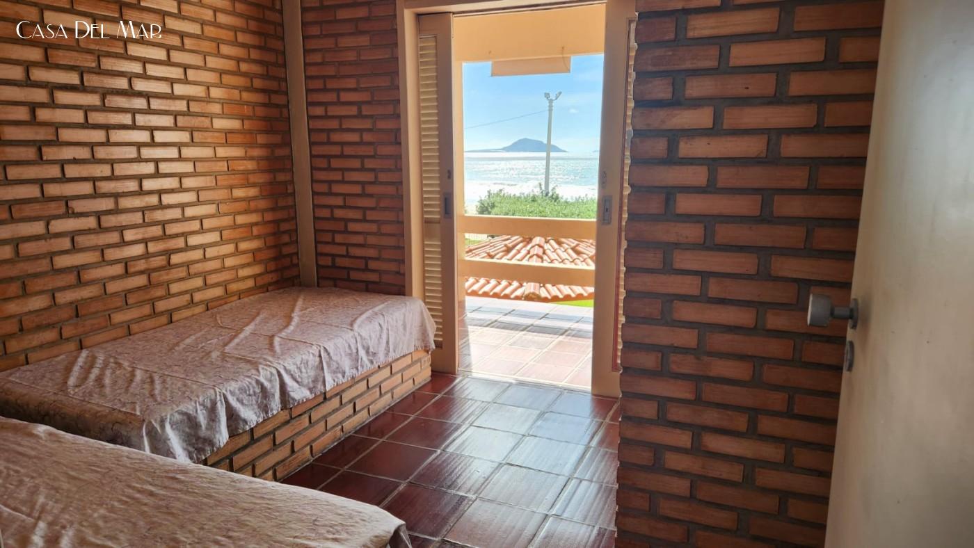 Casa à venda com 7 quartos, 340m² - Foto 32